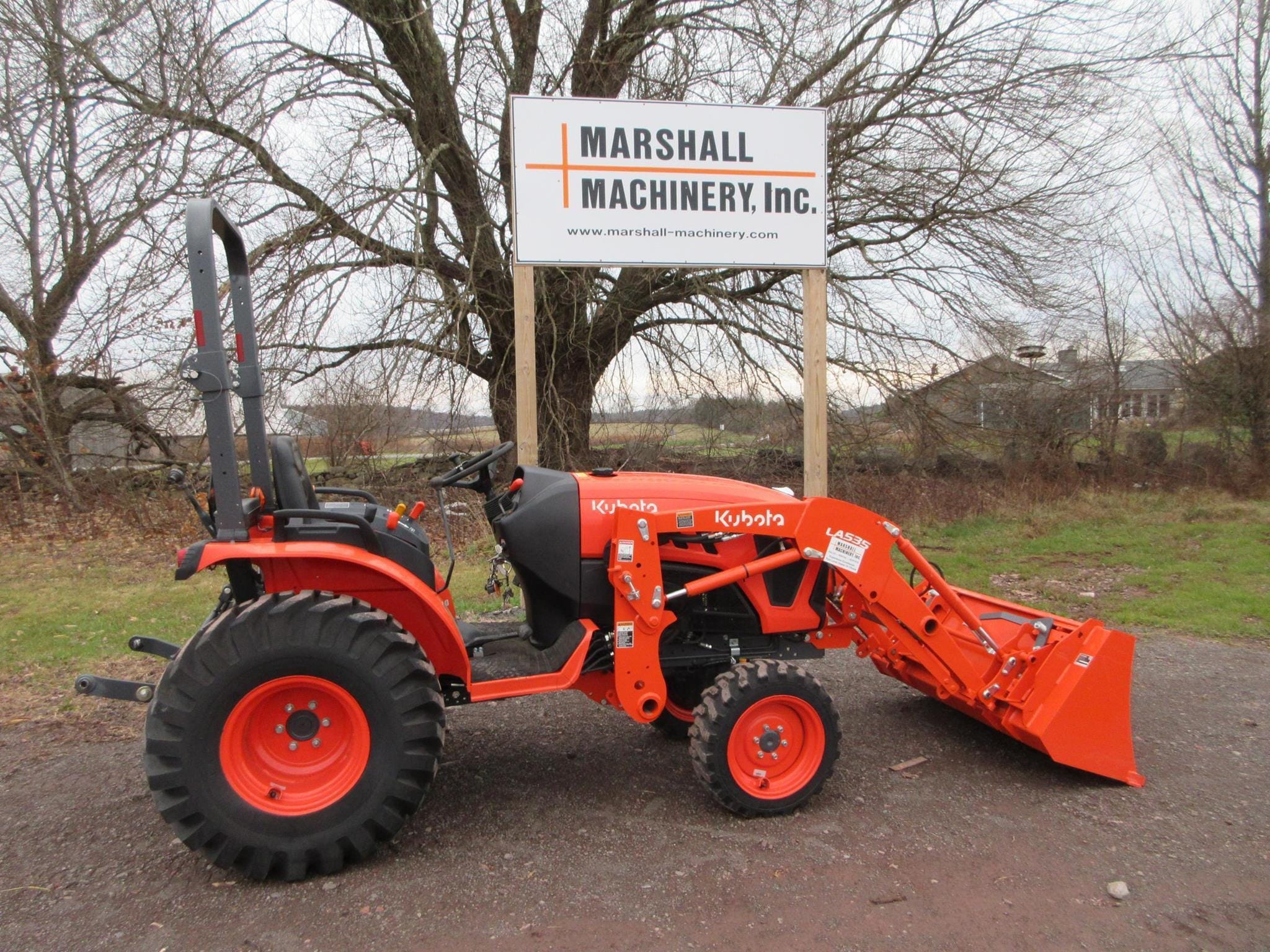 2023 Kubota LX2610SUHSD Equipment Image0