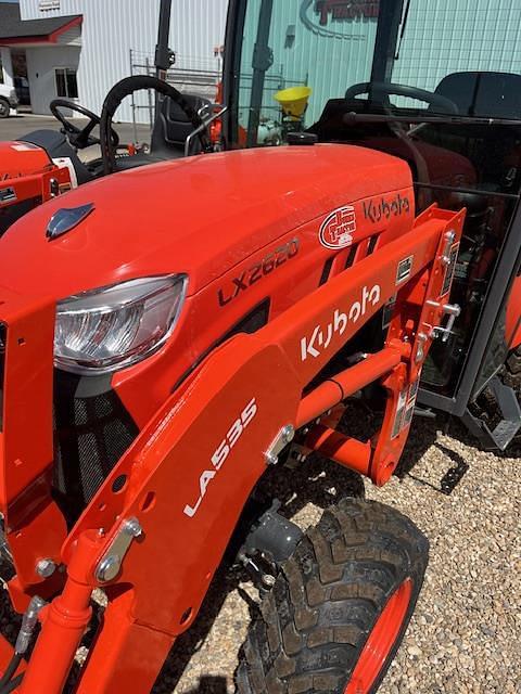 Image of Kubota LX2620HSDC equipment image 2