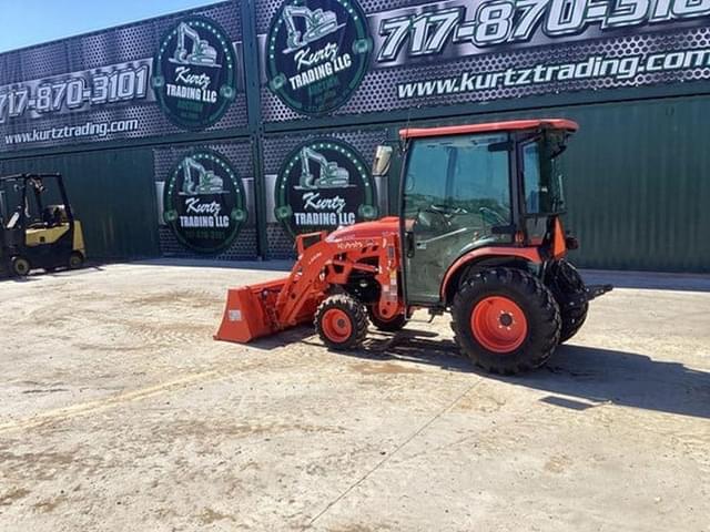 Image of Kubota LX3310 equipment image 1