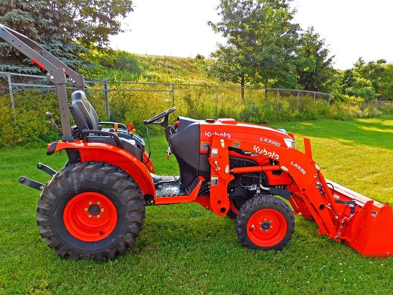 Image of Kubota LX3310 Primary image