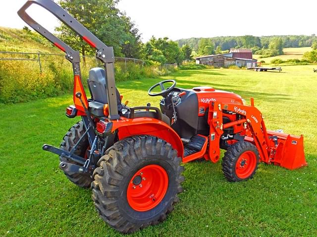 Image of Kubota LX3310 equipment image 1