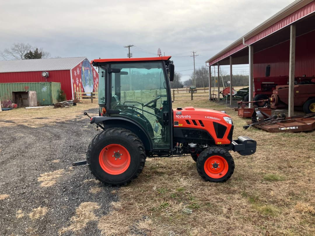 Image of Kubota LX3520SUHSDC Image 0
