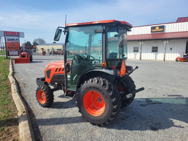 Image of Kubota LX3520SUHSDC equipment image 3