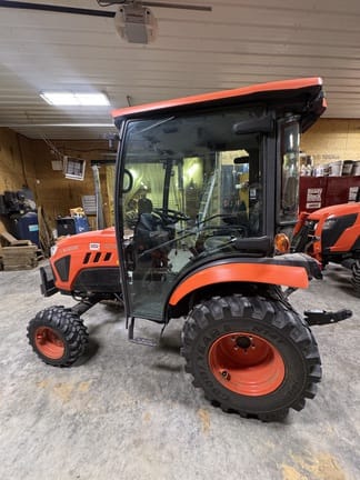 2023 Kubota LX4020 Equipment Image0