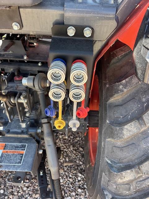 Image of Kubota LX4020HSD equipment image 4