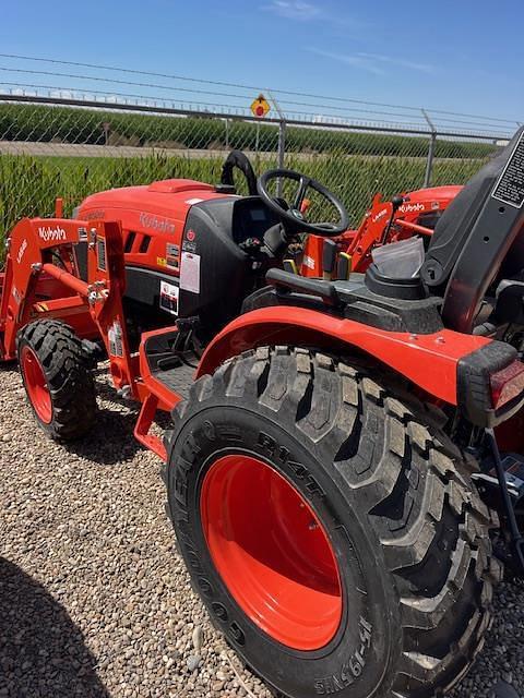 Image of Kubota LX4020HSD equipment image 2