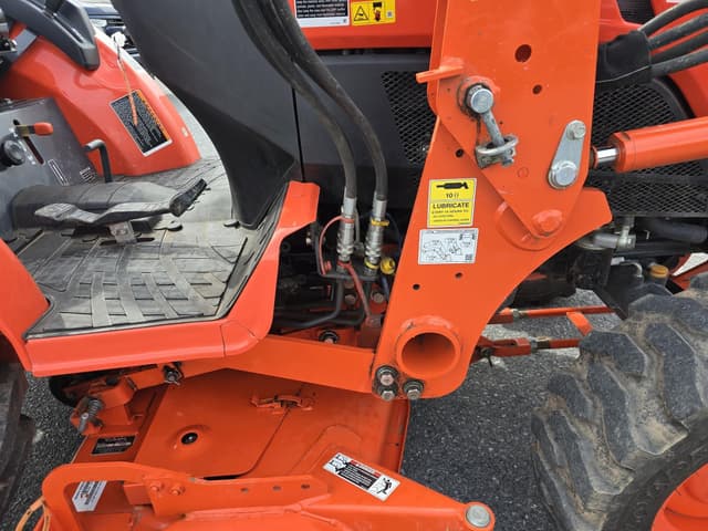 Image of Kubota LX4020HSD equipment image 3
