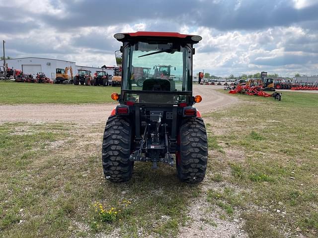 Image of Kubota LX4020HSDC equipment image 4