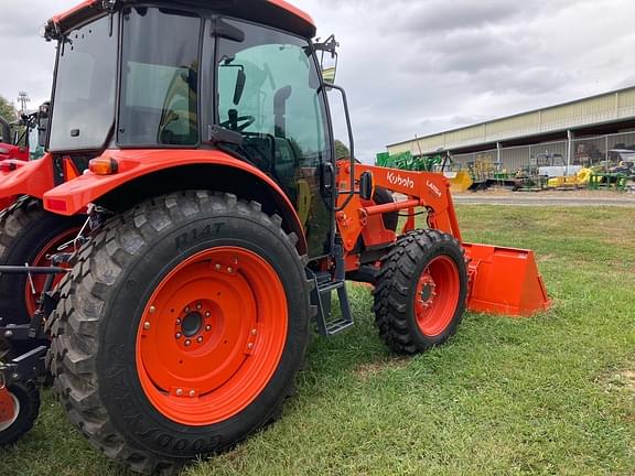 Image of Kubota M4D-071 equipment image 2