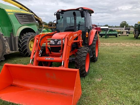 Image of Kubota M4D-071 equipment image 1