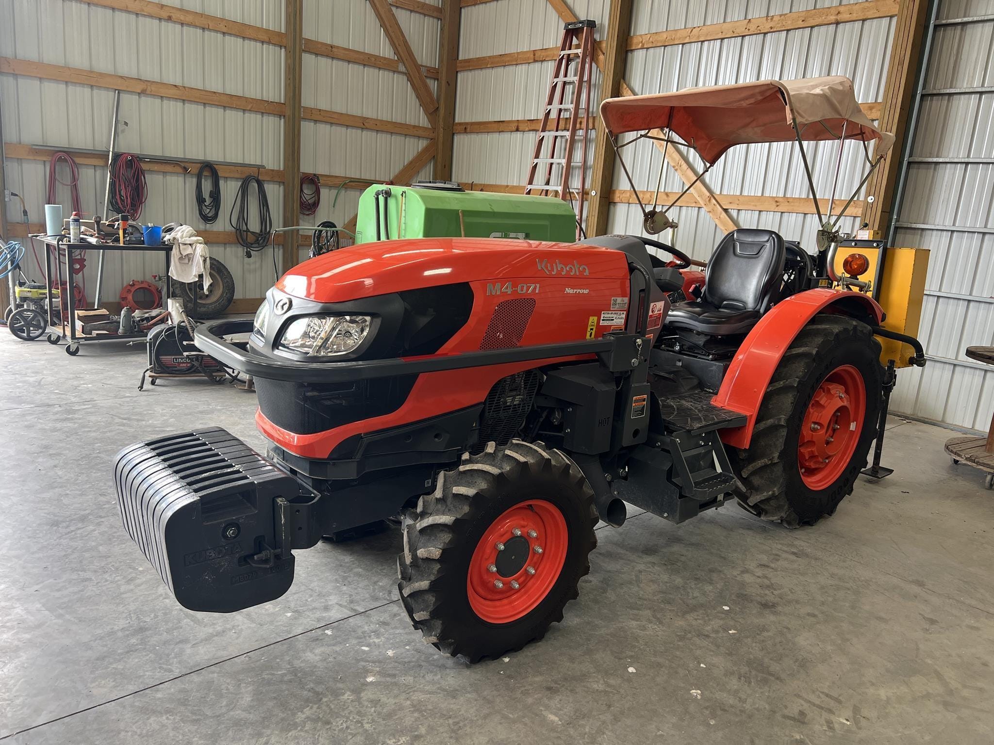 2023 Kubota M4N-071 Equipment Image0