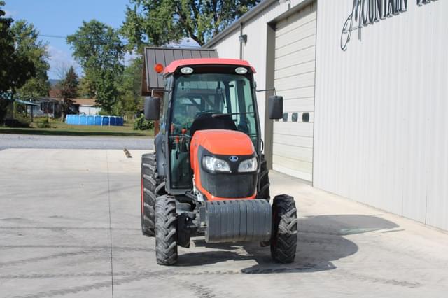 Image of Kubota M4N-071 equipment image 3