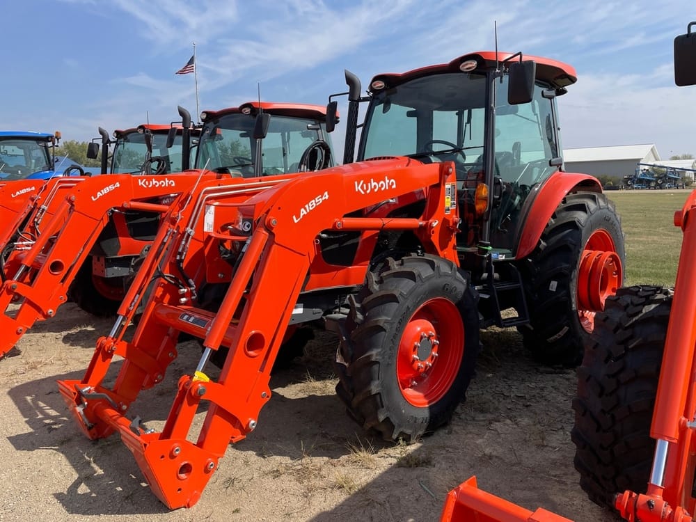 2023 Kubota M5-091 Equipment Image0
