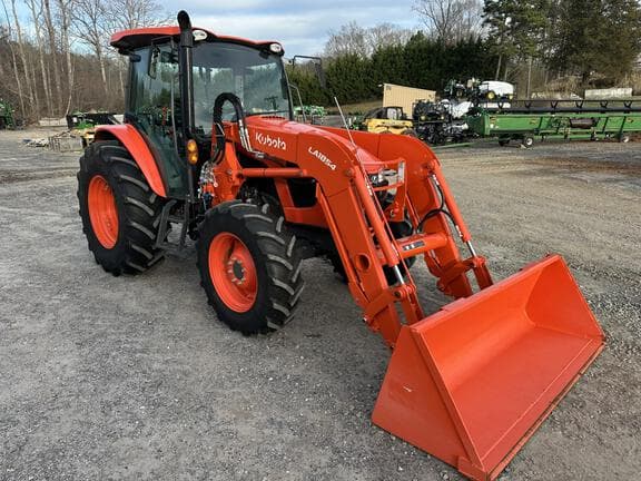 Image of Kubota M5-111 equipment image 3