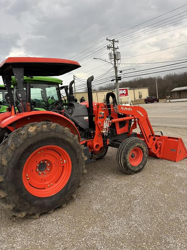 Image of Kubota M5-111 equipment image 4