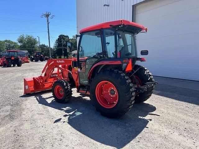 Image of Kubota M5660SUHD equipment image 4