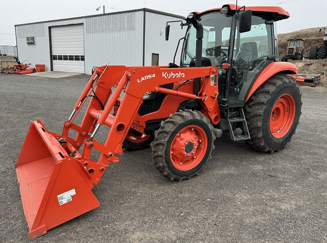 Image of Kubota M7060 equipment image 1