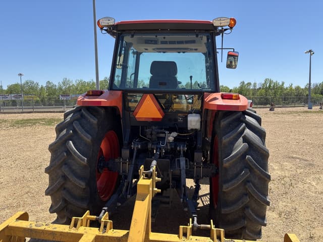 Image of Kubota M6S-111 equipment image 3