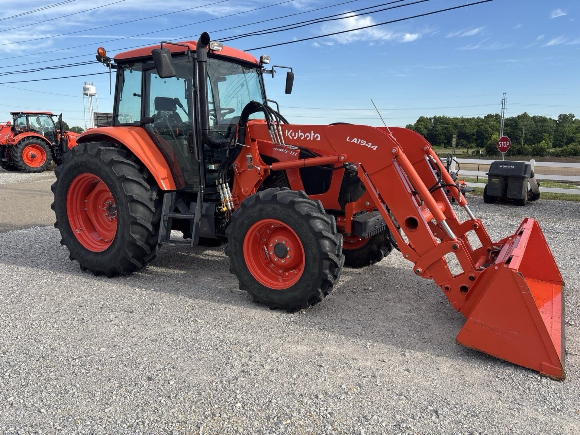 2023 Kubota M6S-111 Equipment Image0