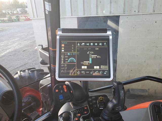 Image of Kubota M7.152 Premium equipment image 4