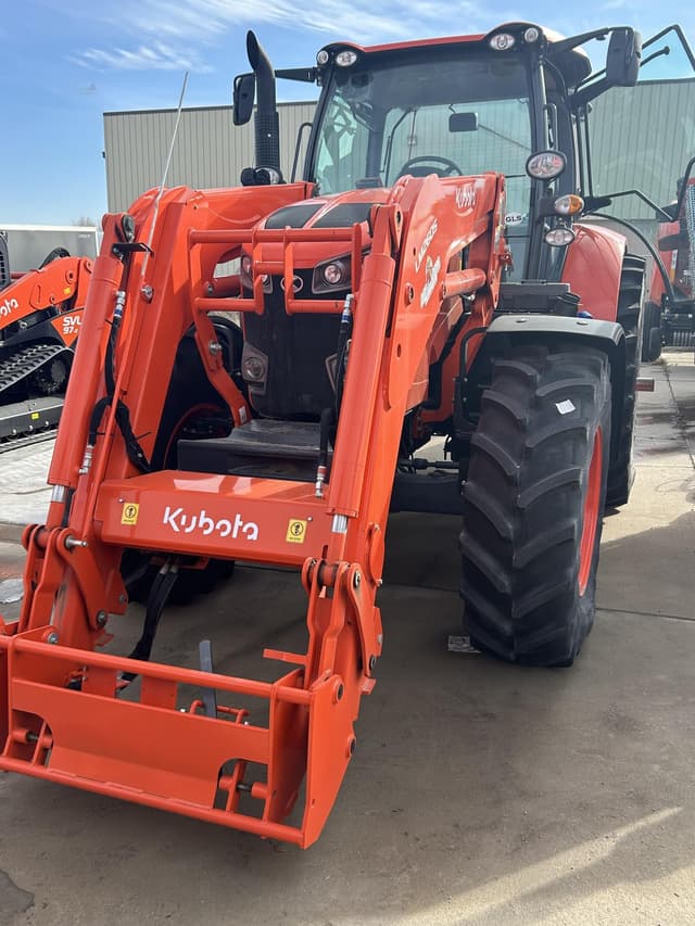 Image of Kubota M7.152 Premium equipment image 2