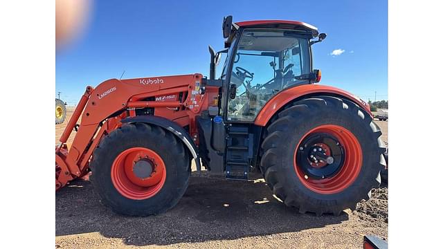 Image of Kubota M7.152 Deluxe equipment image 1