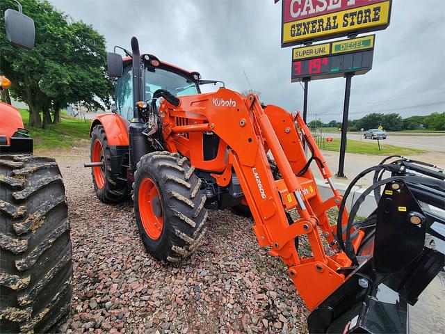 Image of Kubota M7-154 Premium KVT equipment image 4