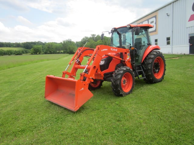 2023 Kubota M7060HD Equipment Image0