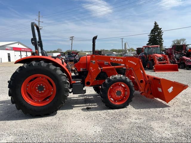 Image of Kubota M7060HD equipment image 1