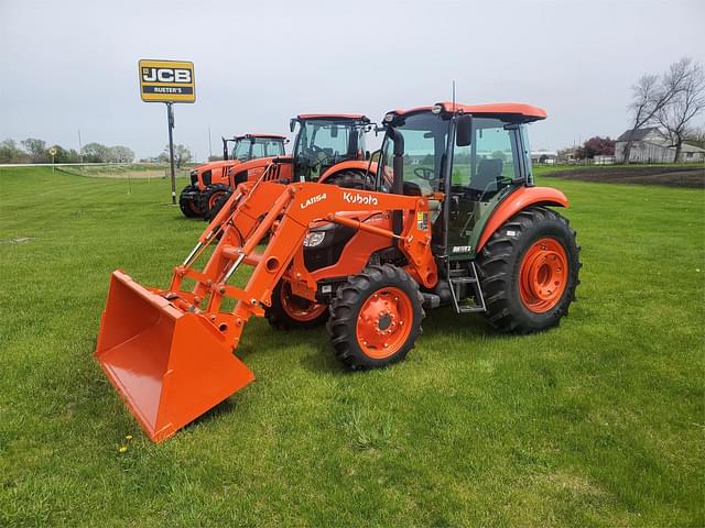 Image of Kubota M7060 equipment image 1