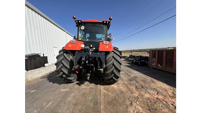 Image of Kubota M8-181 equipment image 4