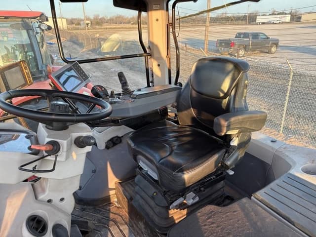 Image of Kubota M8-181 equipment image 2