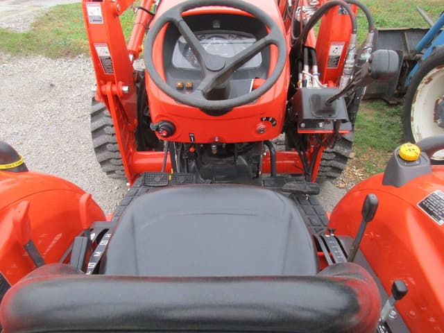 Image of Kubota MX6000HST equipment image 3
