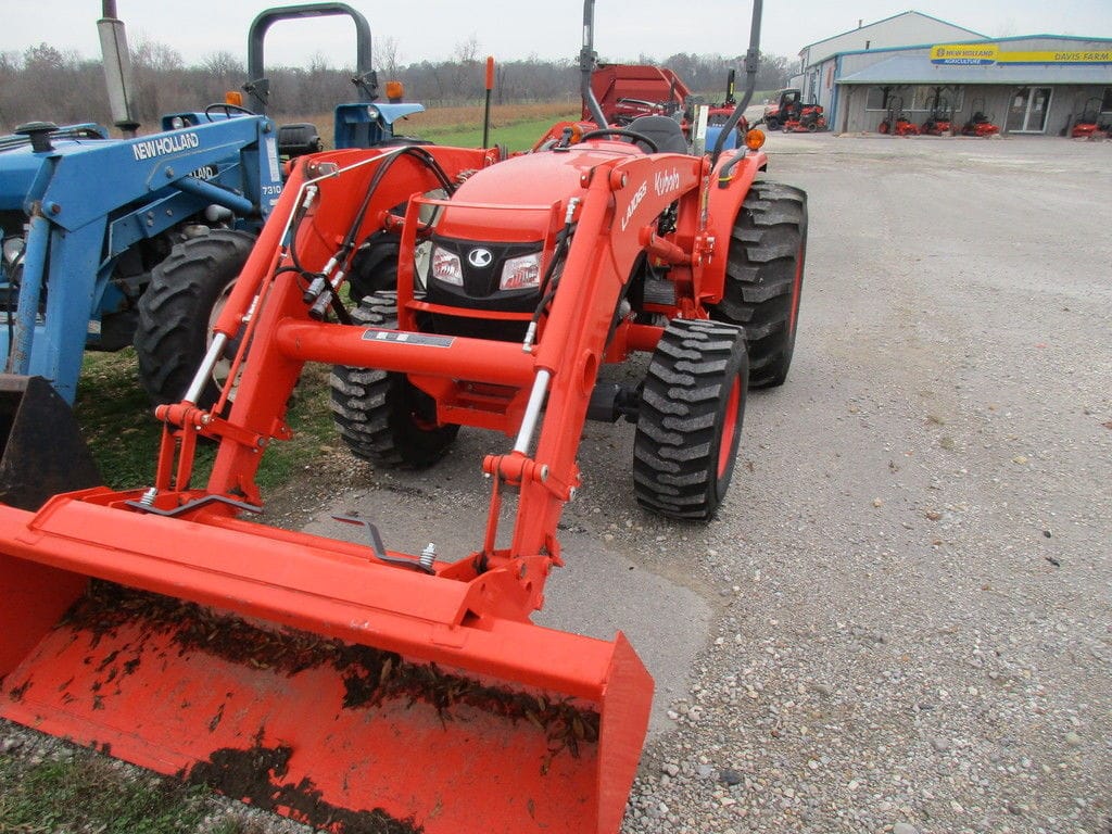 2023 Kubota MX6000HST Equipment Image0