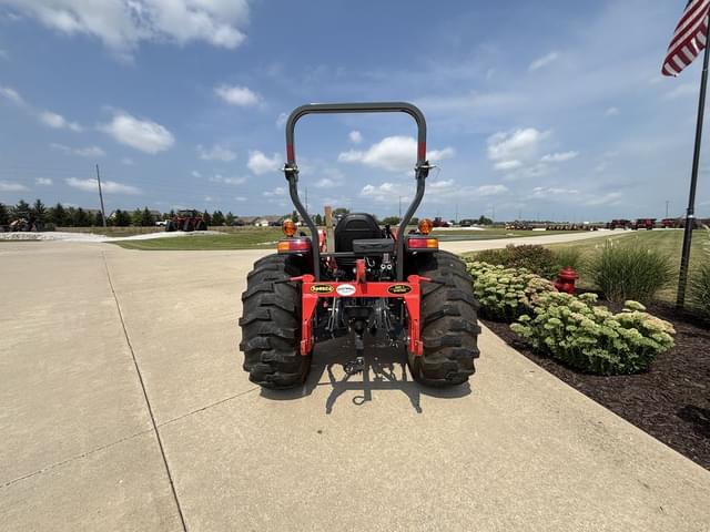 Image of Kubota MX5400 equipment image 3