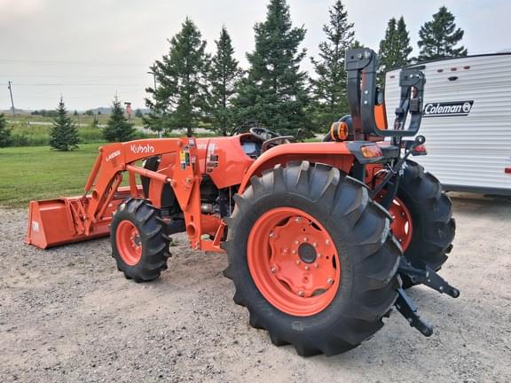 Image of Kubota MX5400 equipment image 3