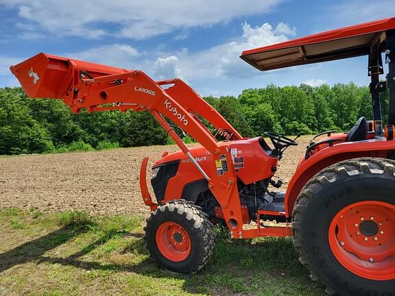 Image of Kubota MX5400 equipment image 2