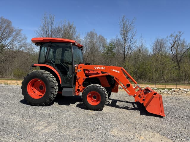 Image of Kubota MX5400DT equipment image 1