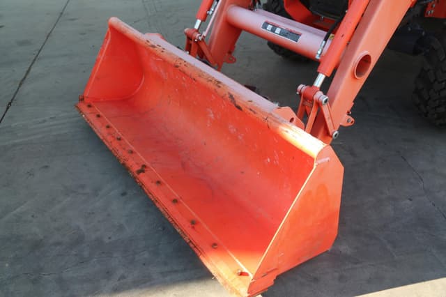 Image of Kubota MX5400DT equipment image 4
