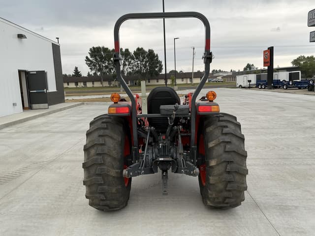 Image of Kubota MX5400HST equipment image 1