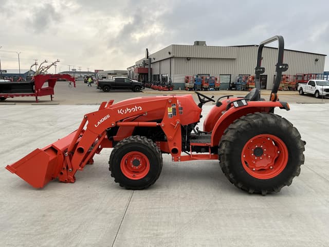 Image of Kubota MX5400HST equipment image 2
