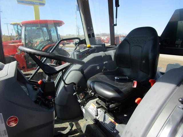 Image of Kubota MX5400 equipment image 4