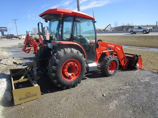 Image of Kubota MX5400 equipment image 2