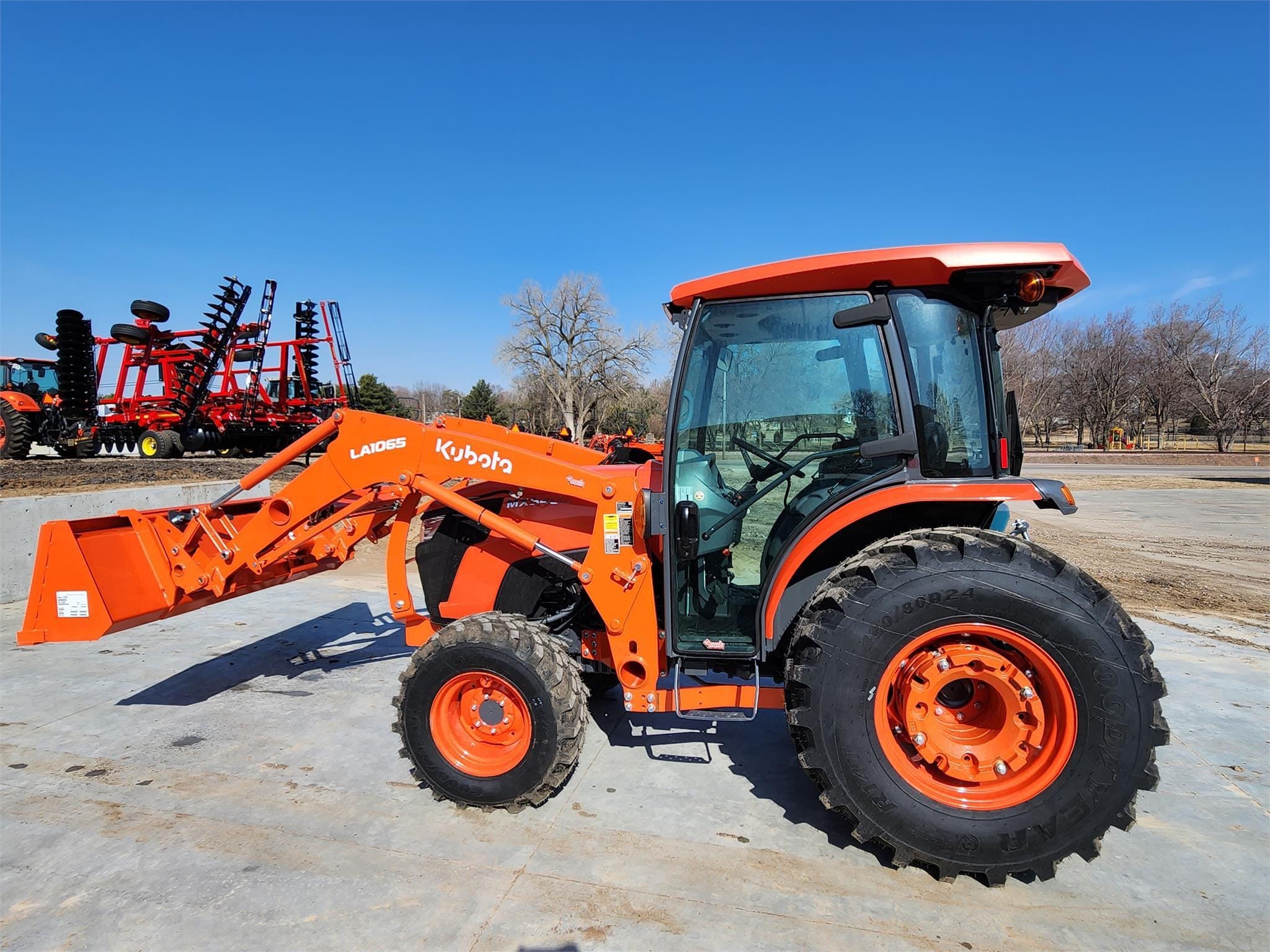 Main image Kubota MX5400