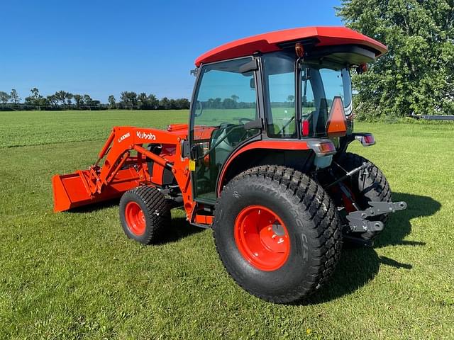 Image of Kubota MX5400 equipment image 2