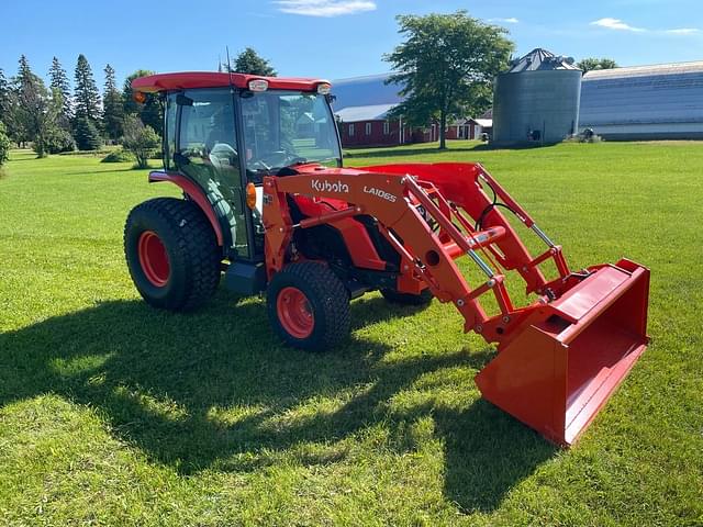 Image of Kubota MX5400 equipment image 3