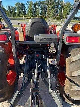 Image of Kubota MX6000 equipment image 4