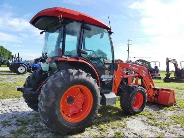 Image of Kubota MX6000 equipment image 2
