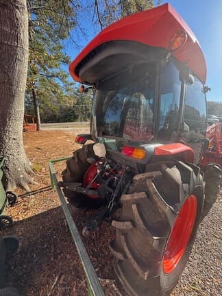 Image of Kubota MX6000 equipment image 4