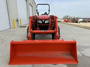 Main image Kubota MX6000 1